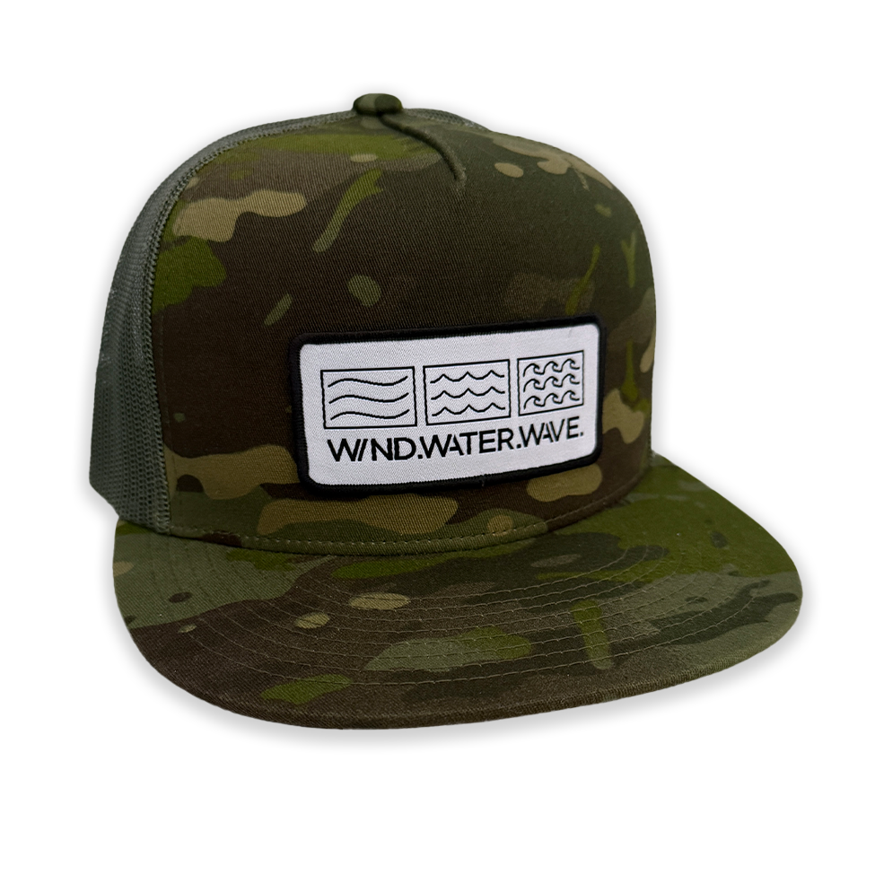 LOGO PATCH TRUCKER // CAMO